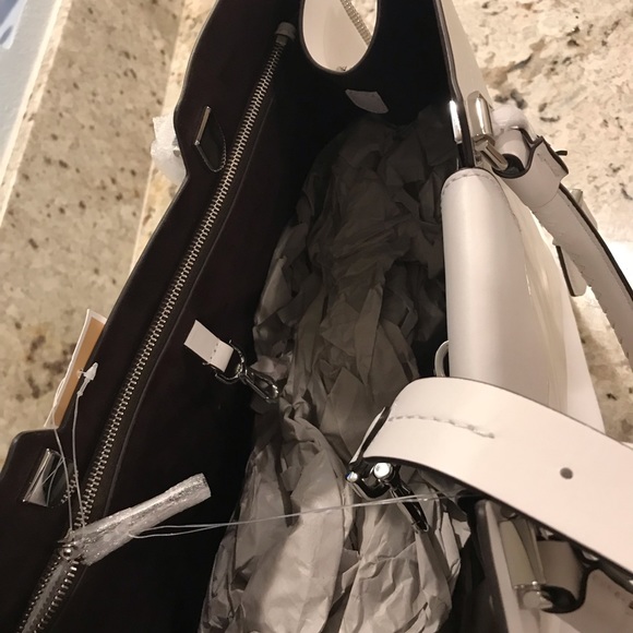 ❌Sold❌Michael Kors large Blakey Smooth Leather Bag - Picture 8 of 8